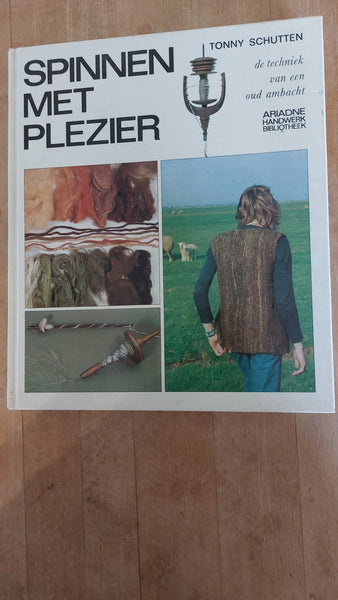 CO-WORKING COLLECTIVE : Vintage and more